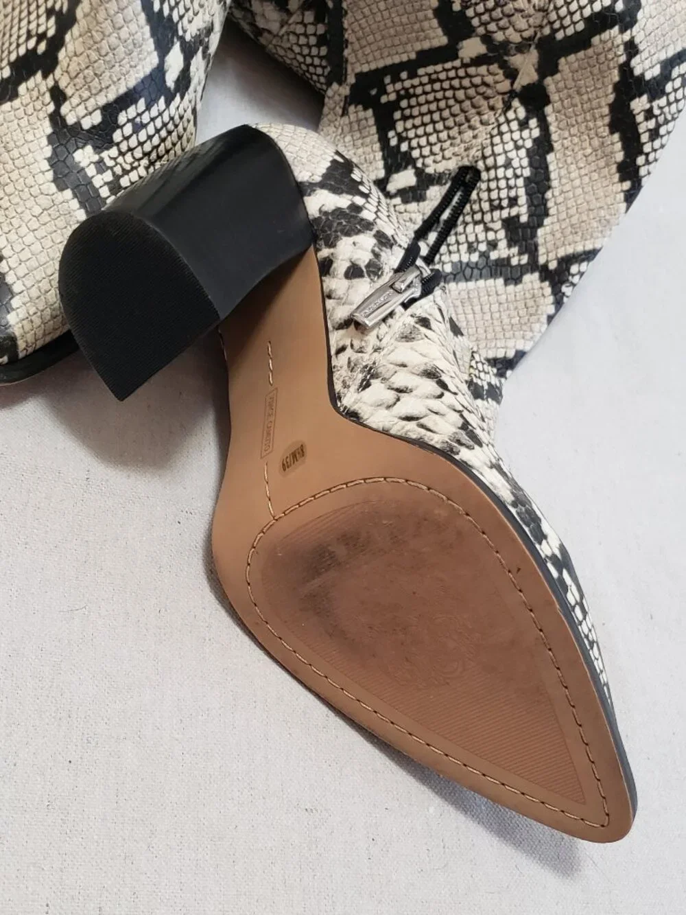 Vince Camuto Women's 8.5M Snakeskin Over The Knee Pointed Toe Block Heel Boots